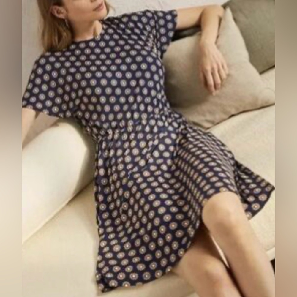 Boden Navy Short Sleeve Stretchy Floral Dress (14)